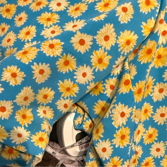 Vintage polyester‎ romper daisy print Floral Button-Up one piece shorts large - Picture 6 of 7